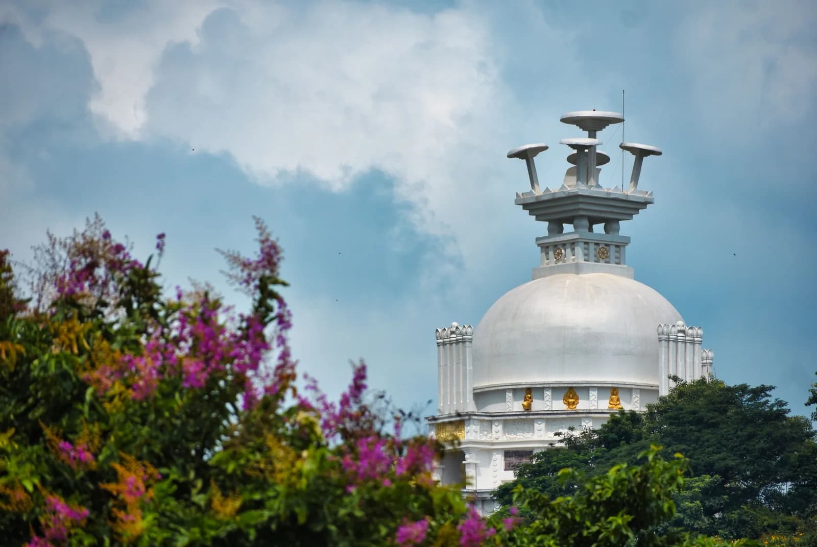 Agartala, Neermahal & Unakoti Tour Package