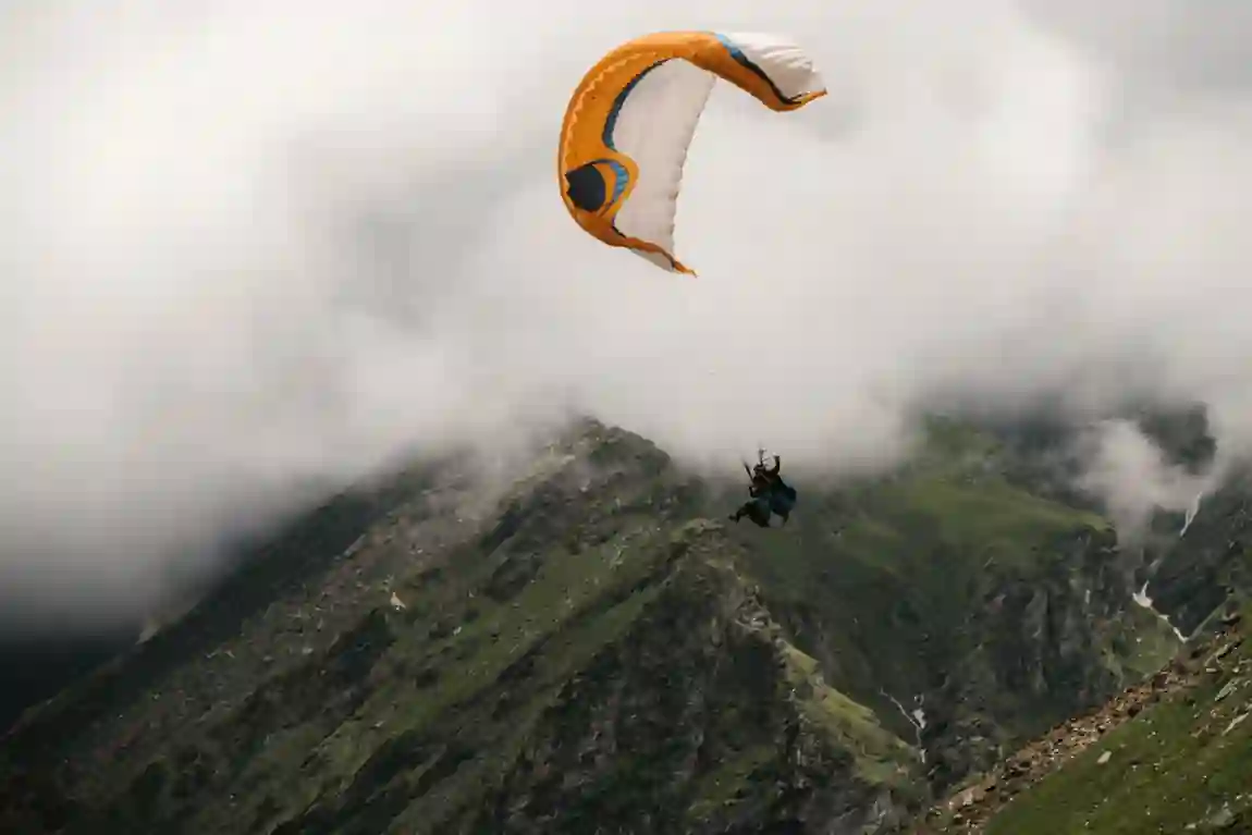 Bir Billing, Dharamshala & McLeod Ganj Tour Package